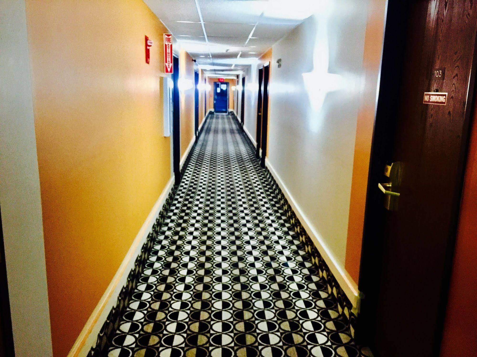 Lyons Inn Экстерьер фото